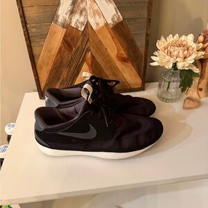Nike Solarsoft Moccasin Men’s -size 10